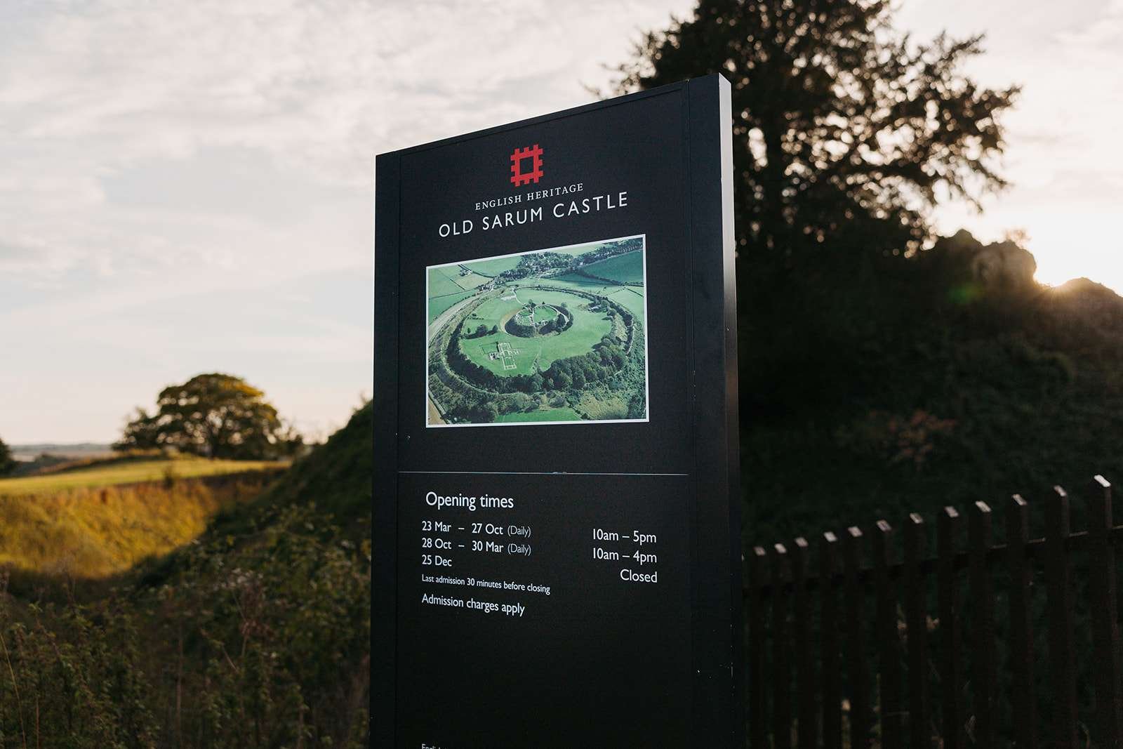 engagement photography old sarum salisbury 5 1