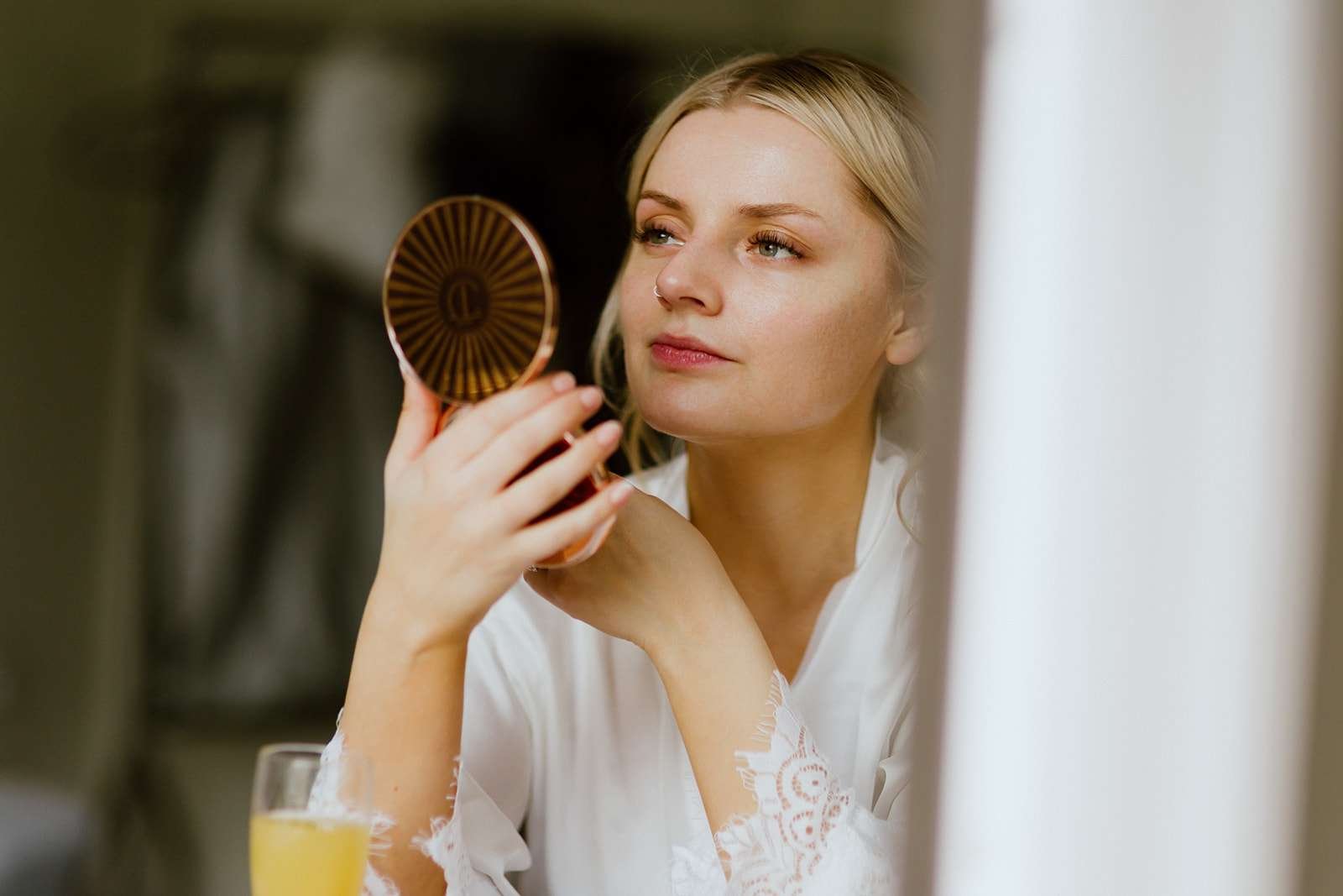 bride getting ready at antrobus house 