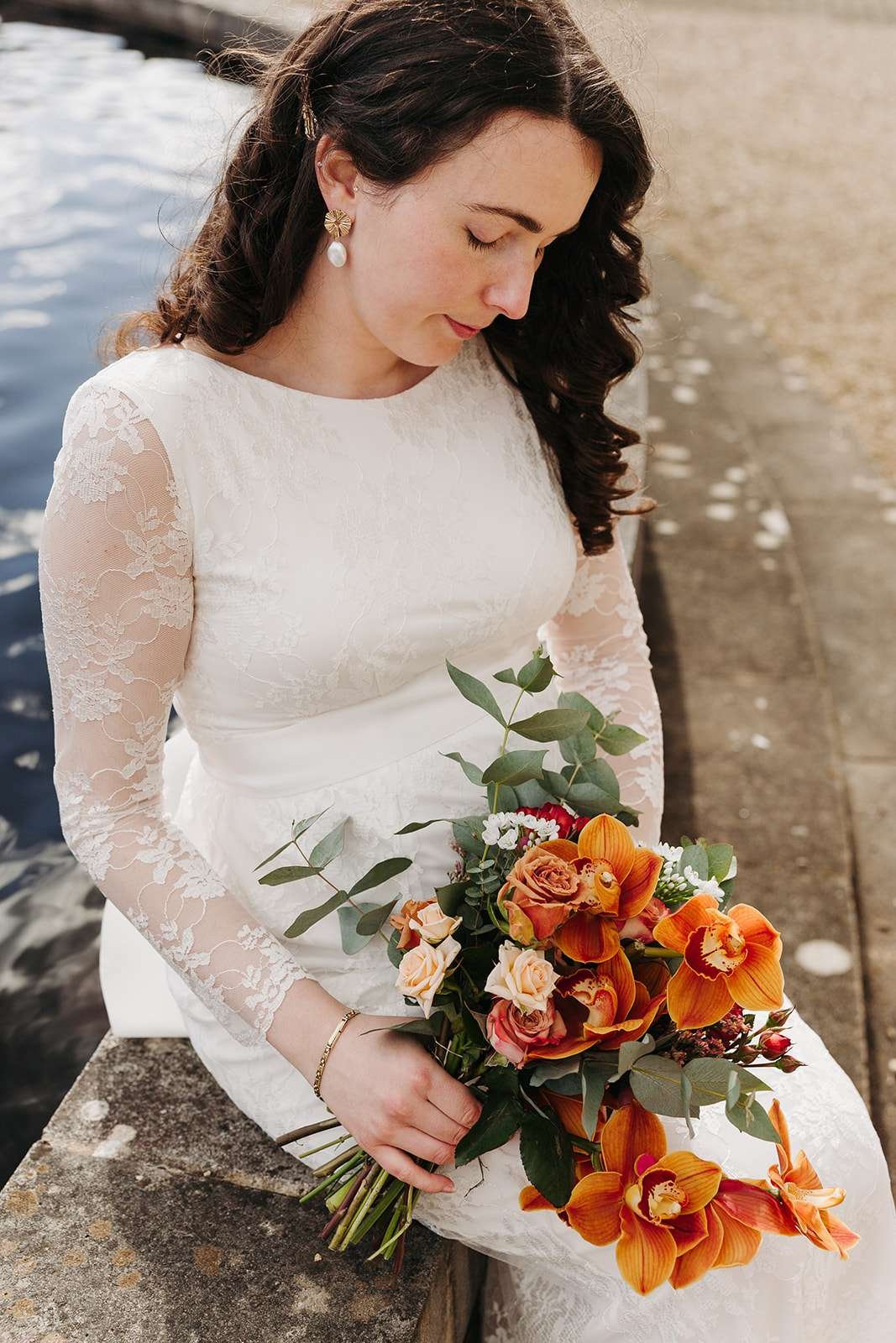 Bride photoshoot Peninsula Garden near Winchester Registry Office photo by Winchester wedding photographer