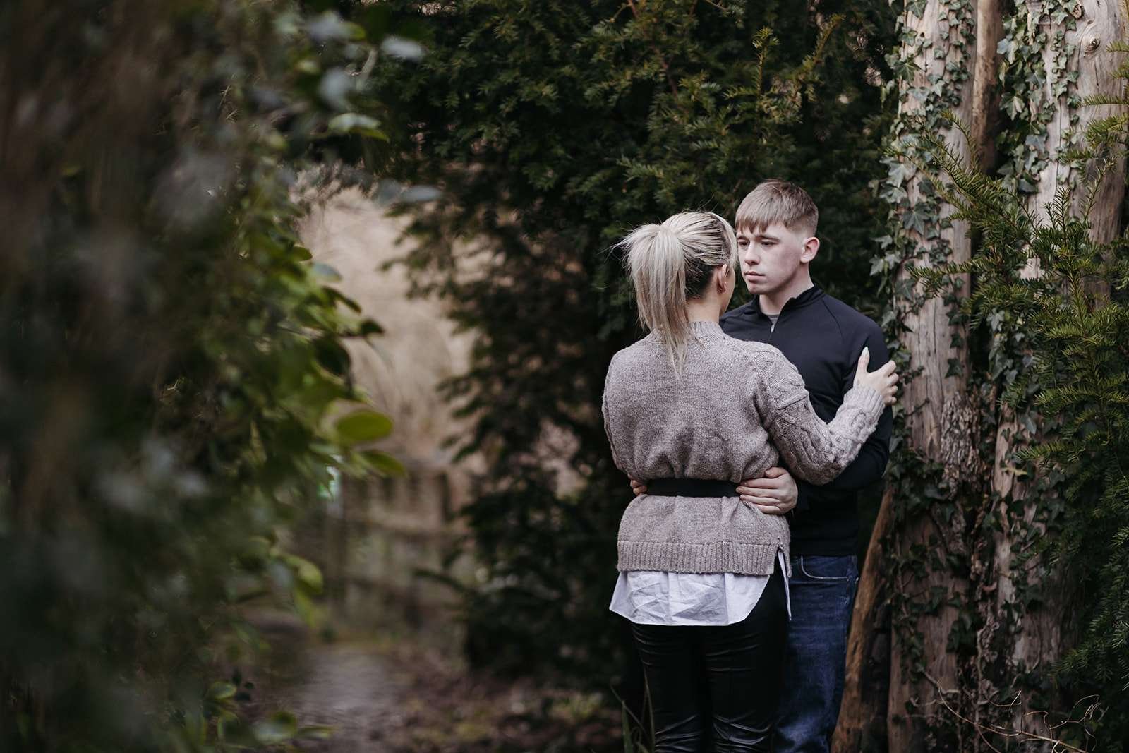 Salisbury photographer capturing a romantic golden hour engagement session