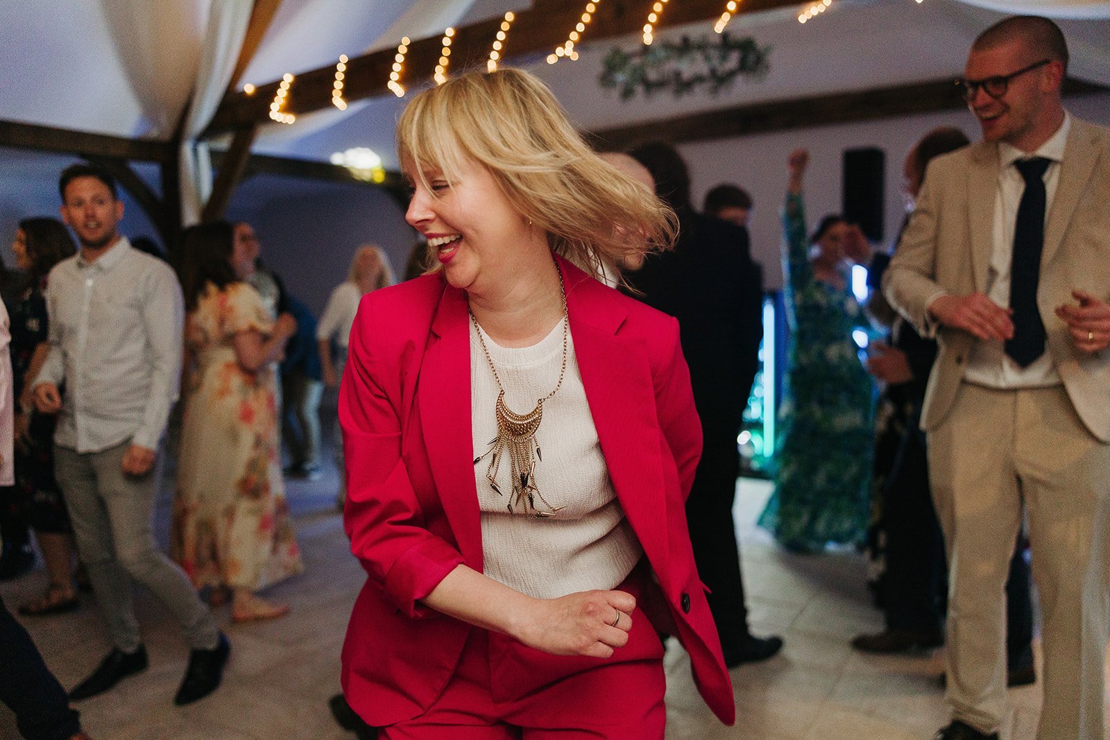 The Oak Barn Salisbury wedding photographer 35